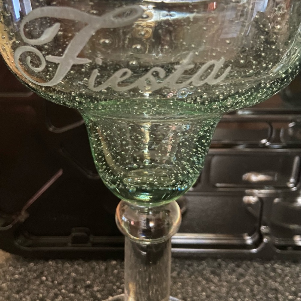 Pair of Margarita glasses - Picture 2 of 4